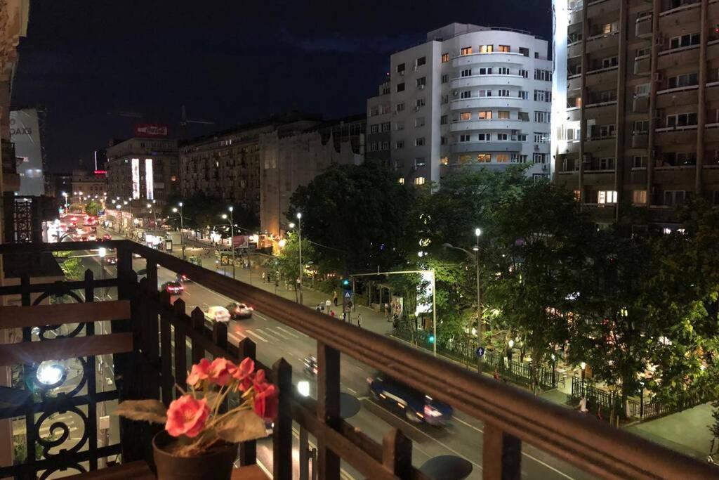 Outstanding 3Br Ultracentral Cityview Balcony Aaa Lejlighed Bukarest Eksteriør billede
