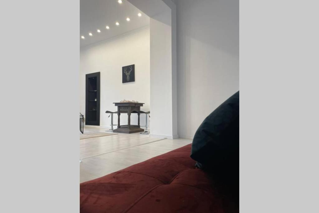 Outstanding 3Br Ultracentral Cityview Balcony Aaa Lejlighed Bukarest Eksteriør billede