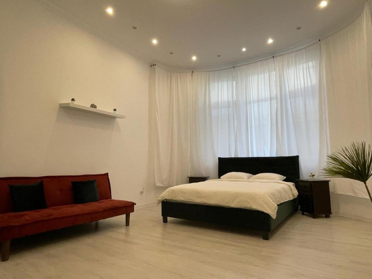 Outstanding 3Br Ultracentral Cityview Balcony Aaa Lejlighed Bukarest Eksteriør billede