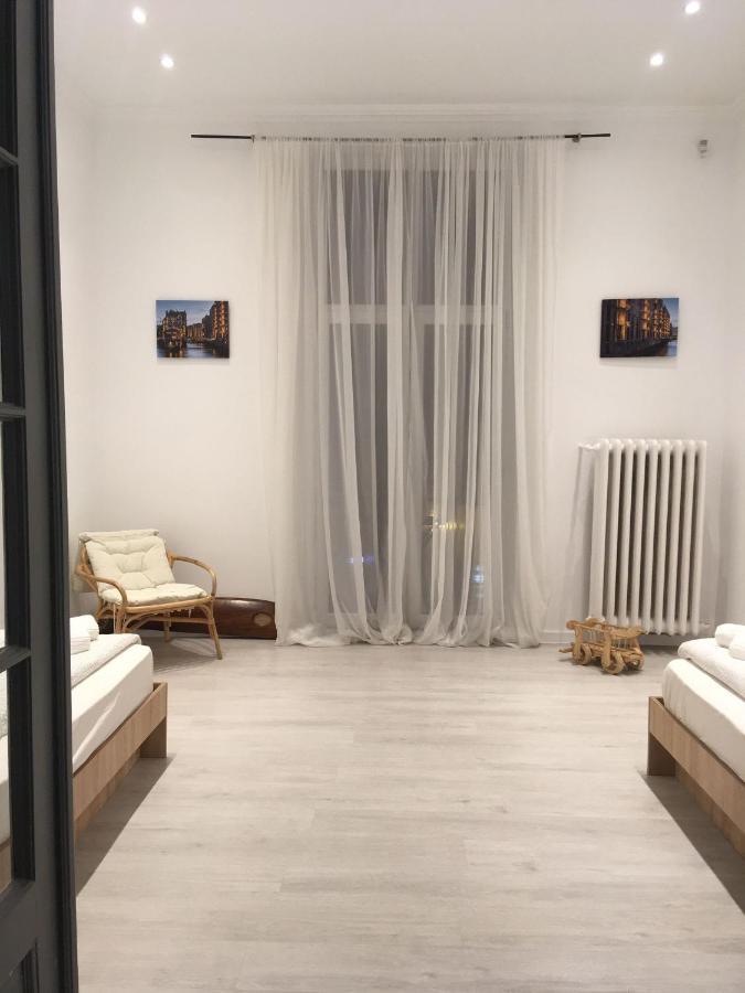 Outstanding 3Br Ultracentral Cityview Balcony Aaa Lejlighed Bukarest Eksteriør billede