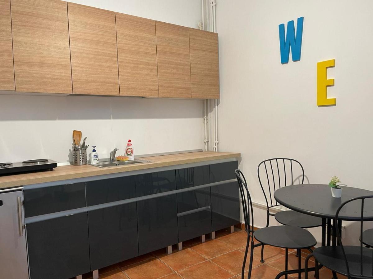 Outstanding 3Br Ultracentral Cityview Balcony Aaa Lejlighed Bukarest Eksteriør billede